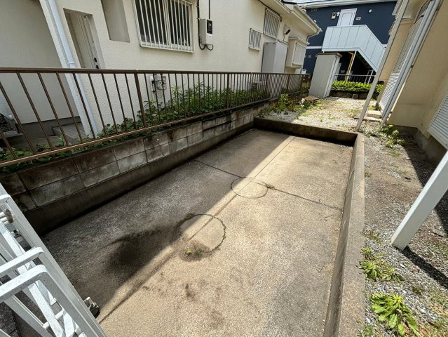 鴻巣市宮前　中古一戸建ての駐車場