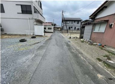 藤岡市上大塚　土地350の前面道路含む現地写真