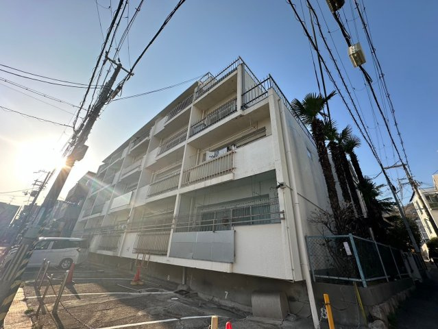 マンション藤の外観