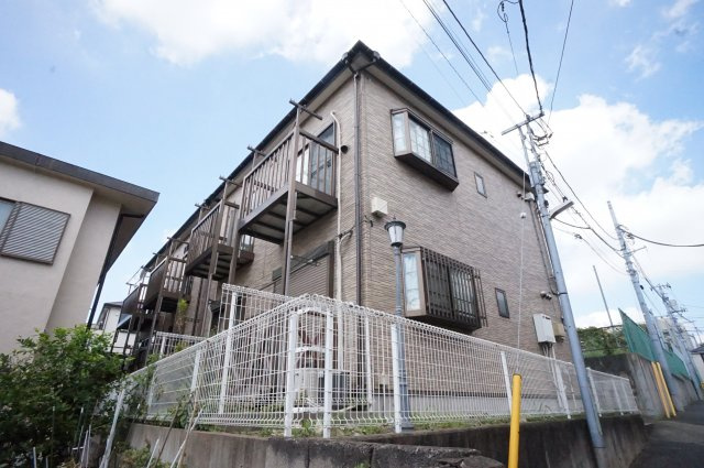 船橋市前原西２丁目のアパート