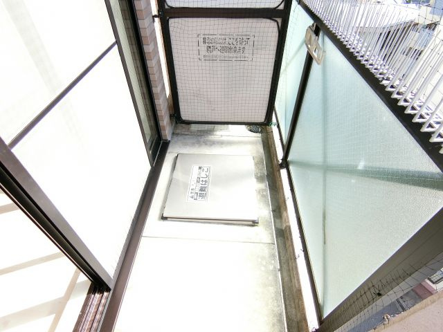 プランドールマサキのバルコニー|同物件別部屋