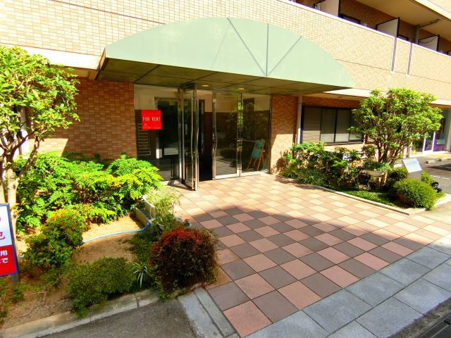 プランドールマサキのエントランス