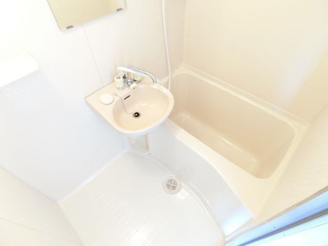 プランドールマサキの浴室|同物件別部屋