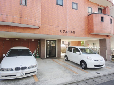 【駐車場】 | セジュールⅡ | 駐車場に車を止められます