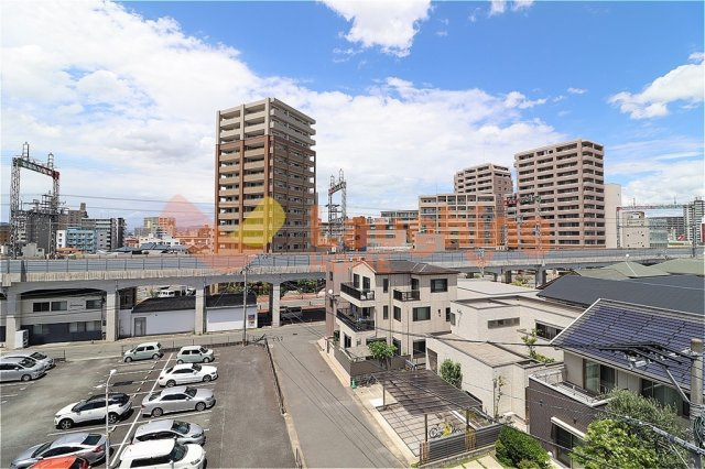 ハイラーク花畑駅前