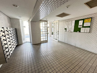 【エントランス】