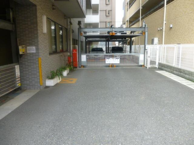【駐車場】