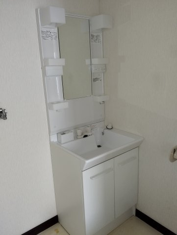 GINZA　R　昭和町の洗面所