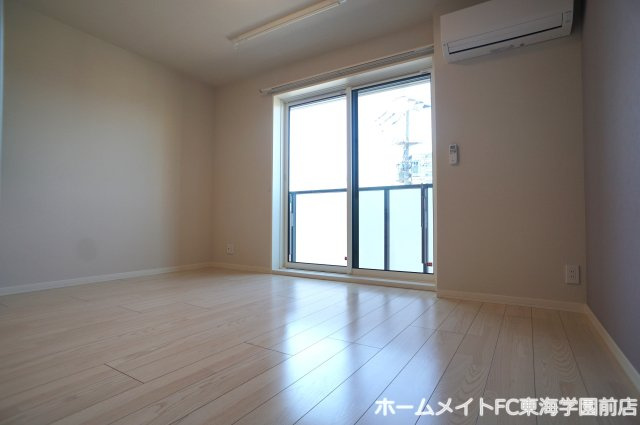 熊本市中央区帯山８丁目のアパートの洋室