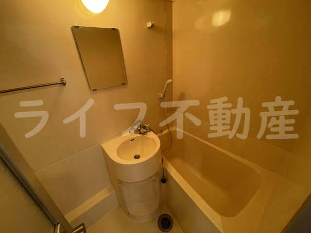 サンライフ若江本町の浴室|ゆったり過ごせるお風呂です