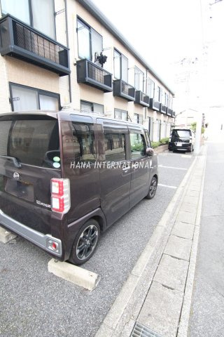 レオパレスエクセル元山Ⅲの駐車場