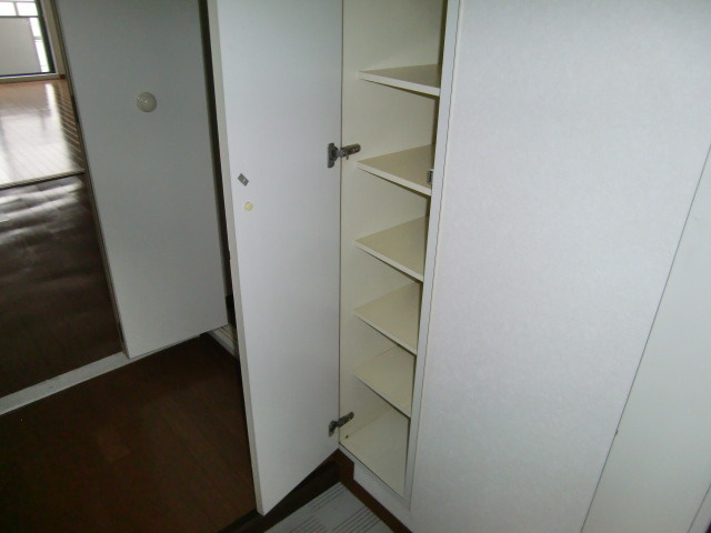 エクセレントリブ六甲の玄関|シューズボックス