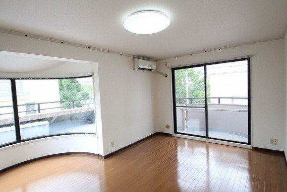 エクセレントリブ六甲の居間・リビング