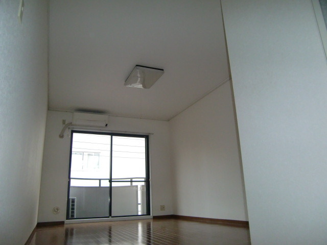 エクセレントリブ六甲の居間・リビング