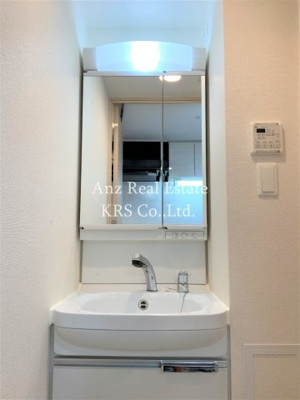 【洗面所】 | メインステージ京町堀 | おしゃれな洗面化粧台！収納スペースも充分にあります！