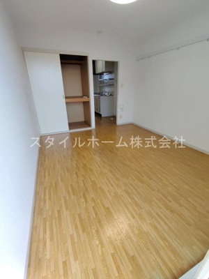 【居間・リビング】 | グリーンステージわたなべ