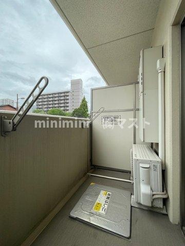 ブラウ上町台のバルコニー