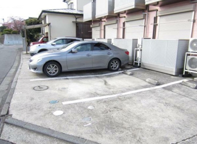 【駐車場】 | リバーサイドイズミ
