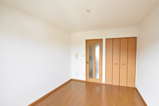 【洋室】 | ヴィーノＰＡＲＴⅠ　 | ゆったりした洋室です