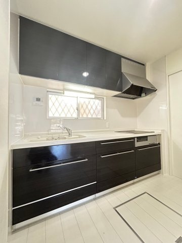 ラカーサ一津屋のキッチン