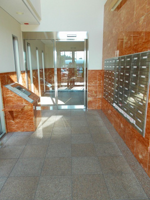 【エントランス】 | レジデンス・ポプラ