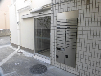 【エントランス】 | 新城京浜ビル