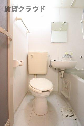 東亜ハーモニー蘇我のトイレ|ゆったりとした空間のトイレです