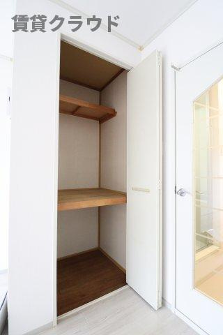 東亜ハーモニー蘇我の収納|押し入れタイプだとお布団や洋服などなんでもしまえますね！