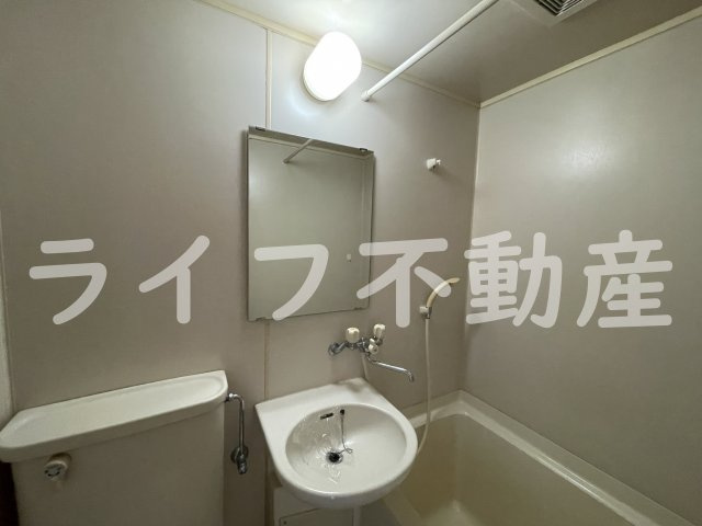 アペックスハイツ・ユニの洗面所|広い洗面スペース