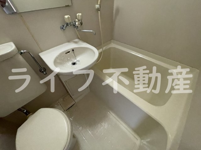 アペックスハイツ・ユニの浴室|落ち着いた空間のお風呂です