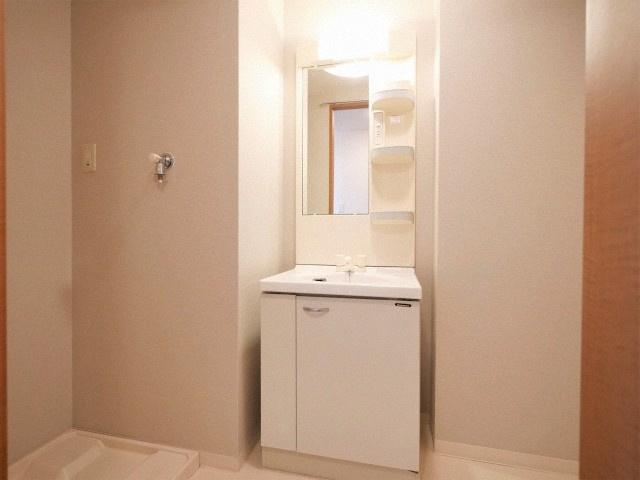 タウンコート幸町の洗面所