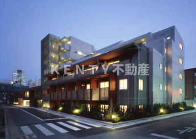 【外観】 | カスタリア武蔵小杉 | 外観は落ち着いています