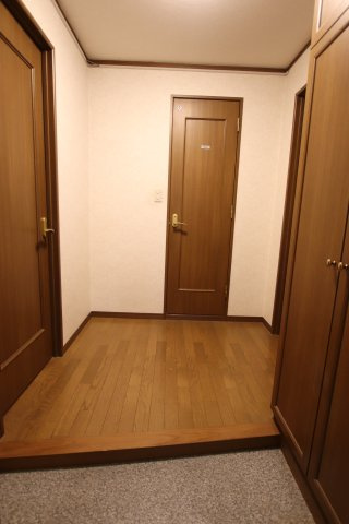 ヒラノコーポの玄関