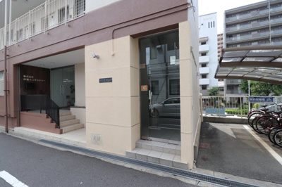 【エントランス】 | サン岩本ビル