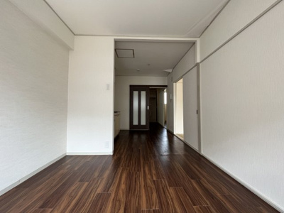【居間・リビング】 | サン岩本ビル