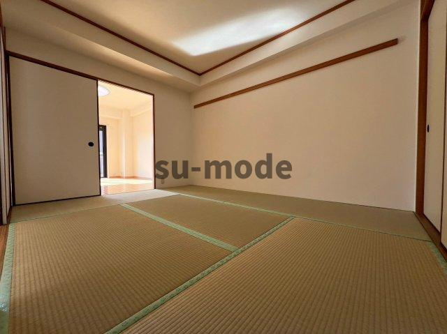 白川高層住宅4号棟の寝室