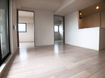 【居間・リビング】 | ステラメゾン三軒茶屋