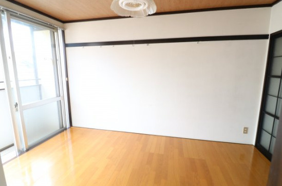 リビエラハイムの居間・リビング