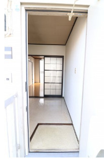 リビエラハイムの玄関