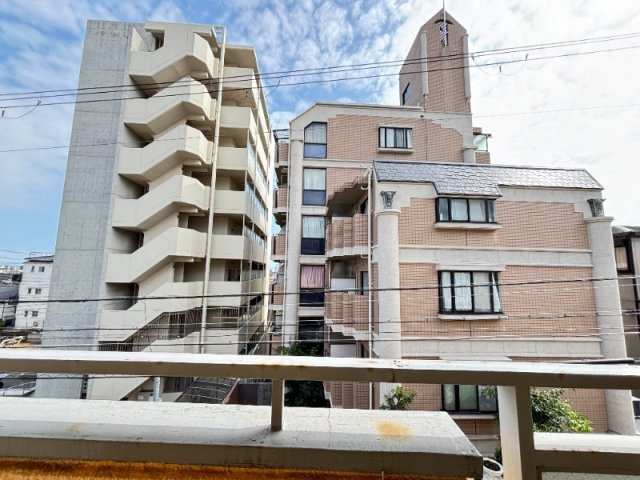 メゾン神和の外観
