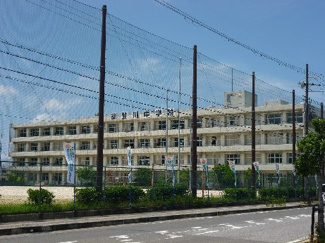 【周辺】 | 東近江市立能登川中学校（2616m）