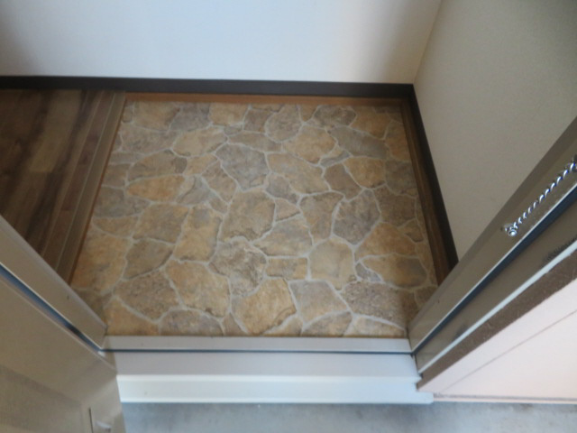 パレコスモス　Bの玄関