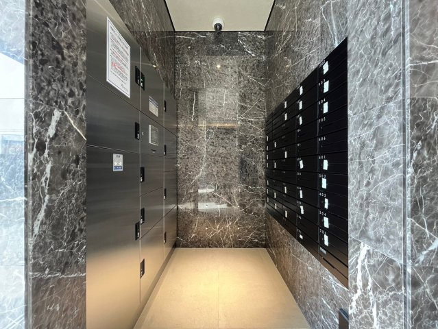 メイクス熱田大宝のエントランス