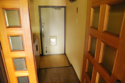 【内装】 | めじろ台ハイム | 内装はとにかくおしゃれなものがいい！と選ぶ前に、まず住んだ後のことを想像してみましょう。住んでみたらコンセントの位置が悪くて使いにくいなど出てきます。事前にどの家電をどこに置くか想定しておきましょう。