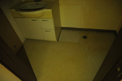 【ランドリースペース】 | めじろ台ハイム | ランドリースペースも気になります。洗濯機置場があり「洗う、干す、取り込む、アイロンがけ、たたむ」など、洗濯に関する家事をするための空間です。広さや収納など付帯設備も含めて、詳細は現地でご確認ください。