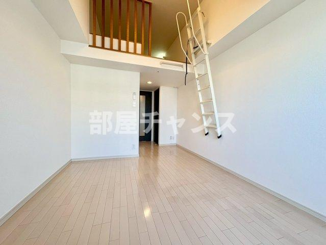 エステムコート名古屋栄デュアルレジェンドの居間・リビング