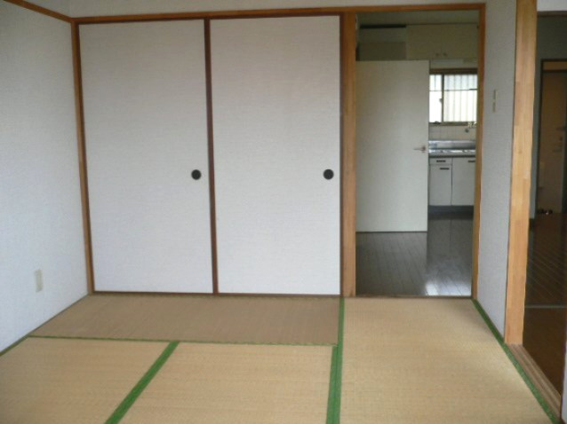 サンフィールド【キャッシュバック対象物件】の和室|ゆったりとくつろげる和室です