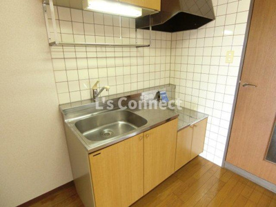 【キッチン】 | アンソレイエ・ロジュマン | ２口ガスコンロ設置可能なキッチン。