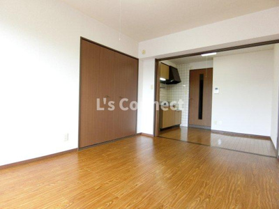 【内装】 | アンソレイエ・ロジュマン | 洋室とＤＫは繋げて使うこともできます。