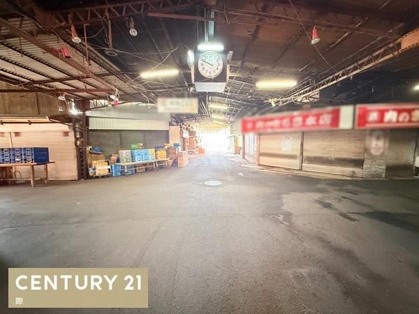 和歌山市東長町２丁目の売地の前面道路含む現地写真